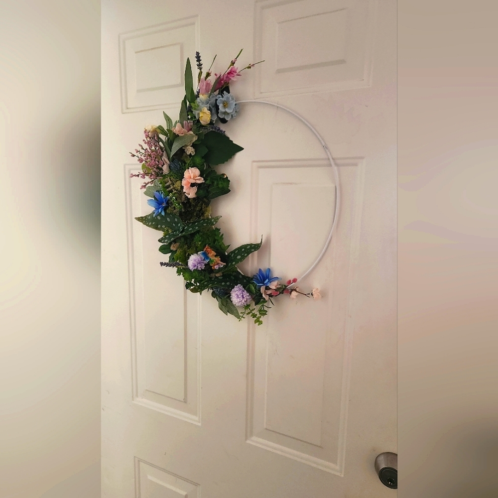 Half moon forest wreath